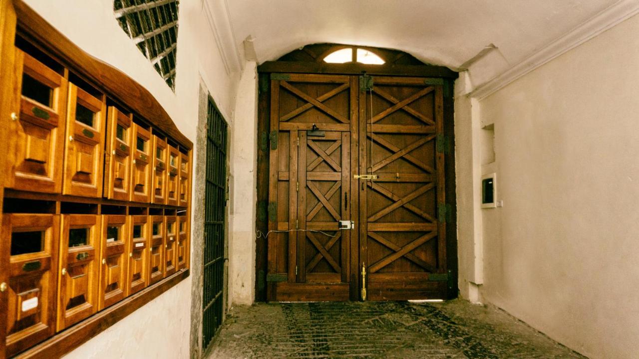Casalauretta Hotel Napoli Bagian luar foto